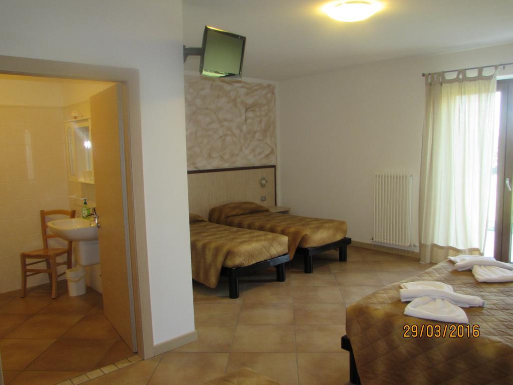 Agritur Arcosole B&B Camping Exterior photo