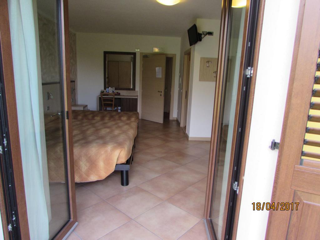 Agritur Arcosole B&B Camping Exterior photo